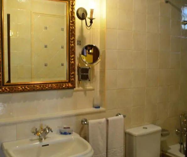 Apartahotel Complejo Turístico Quinta La Espadaña Bedrinana