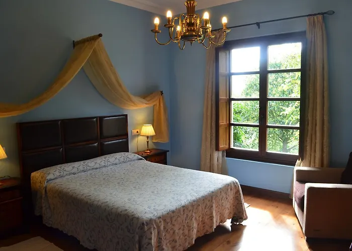 Apartahotel Complejo Turístico Quinta La Espadaña Bedrinana